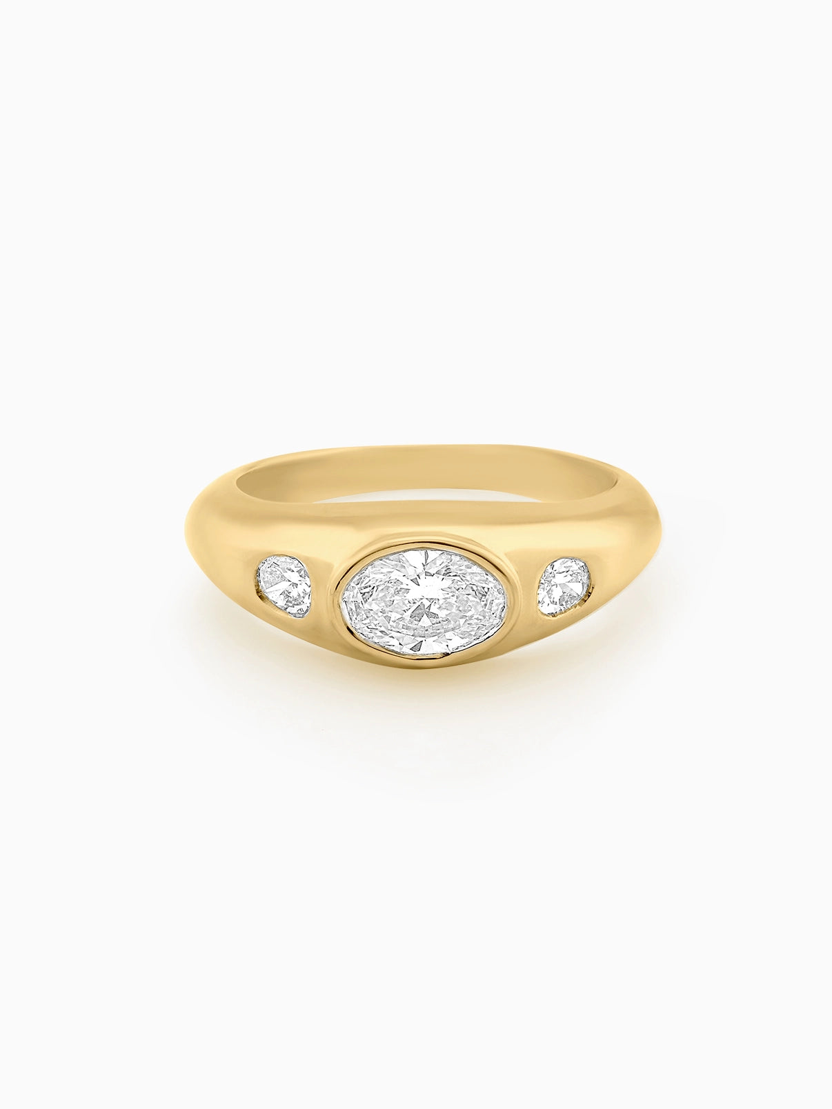 Solene Diamond Signet