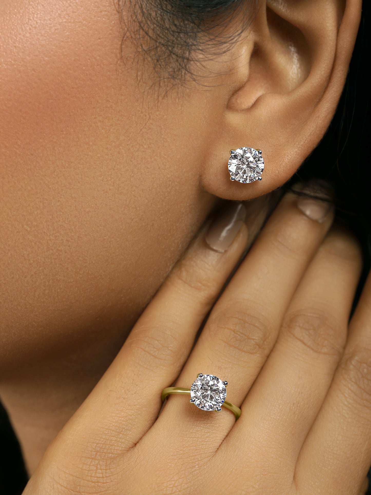 Refined Round Solitaire Ring