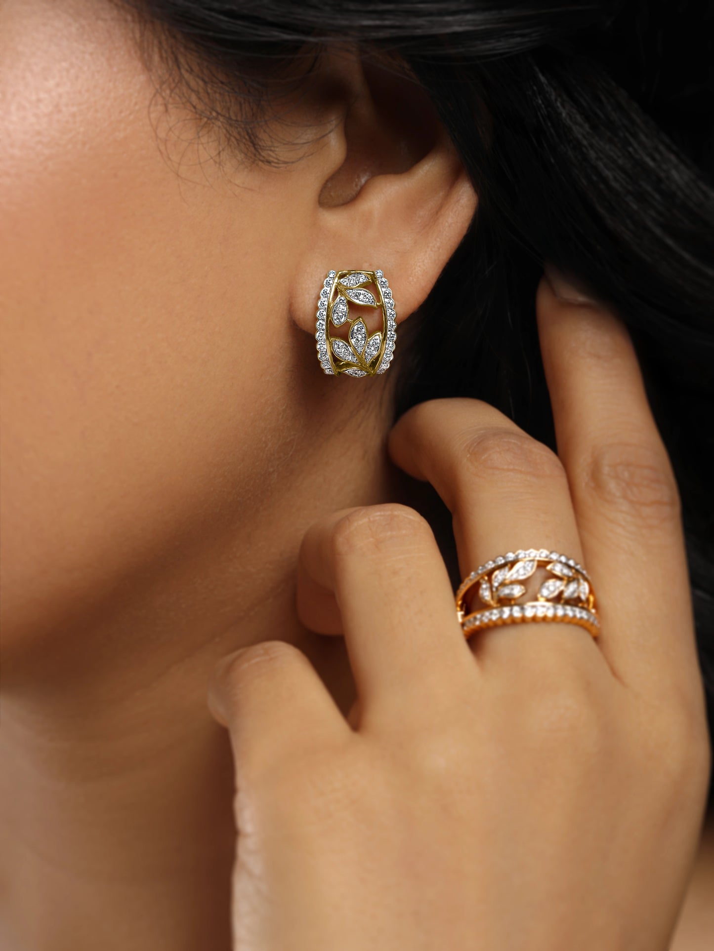 Petal Lace Diamond Earrings