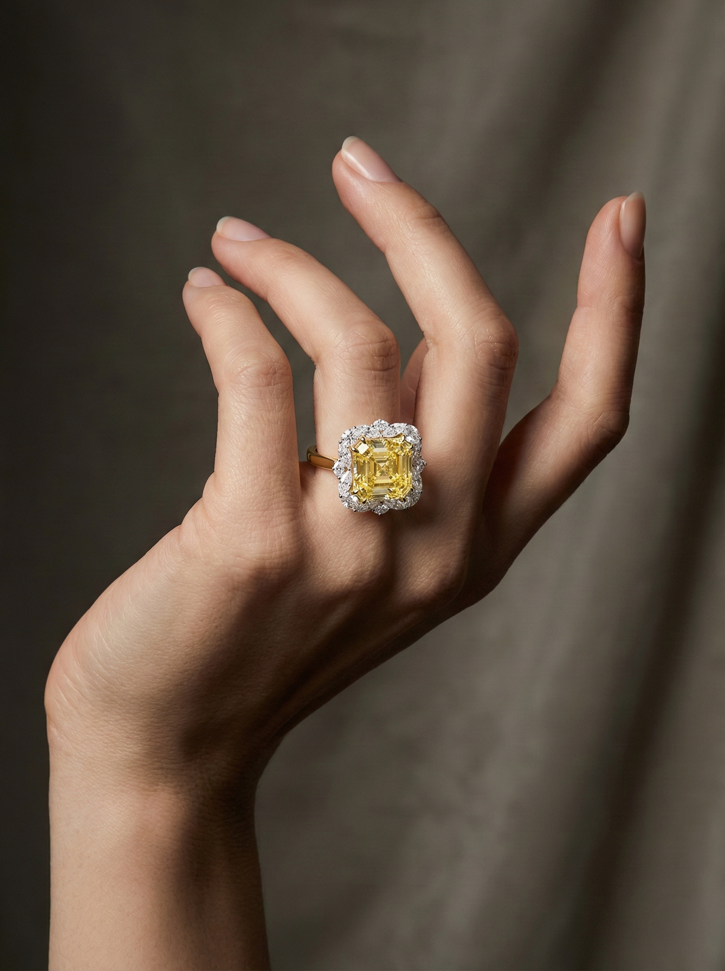 Sunshine diamond ring