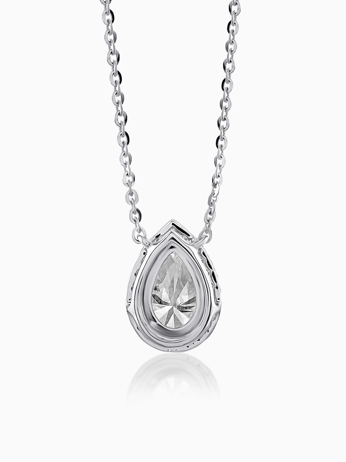 Contour Pear Halo Pendant
