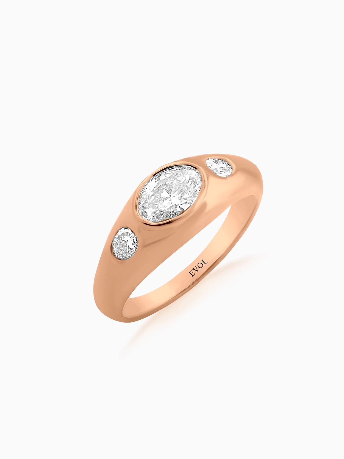 Solene Diamond Signet