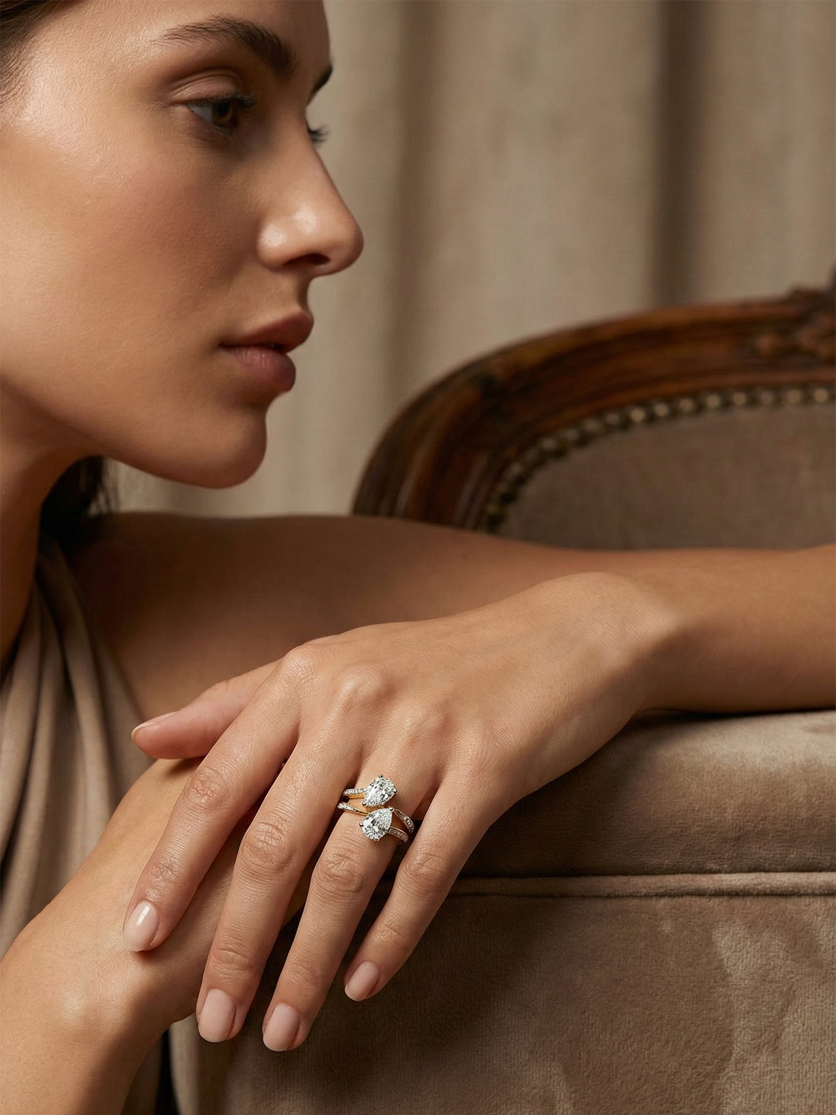 Dualis Pear Toi-et-Moi Ring